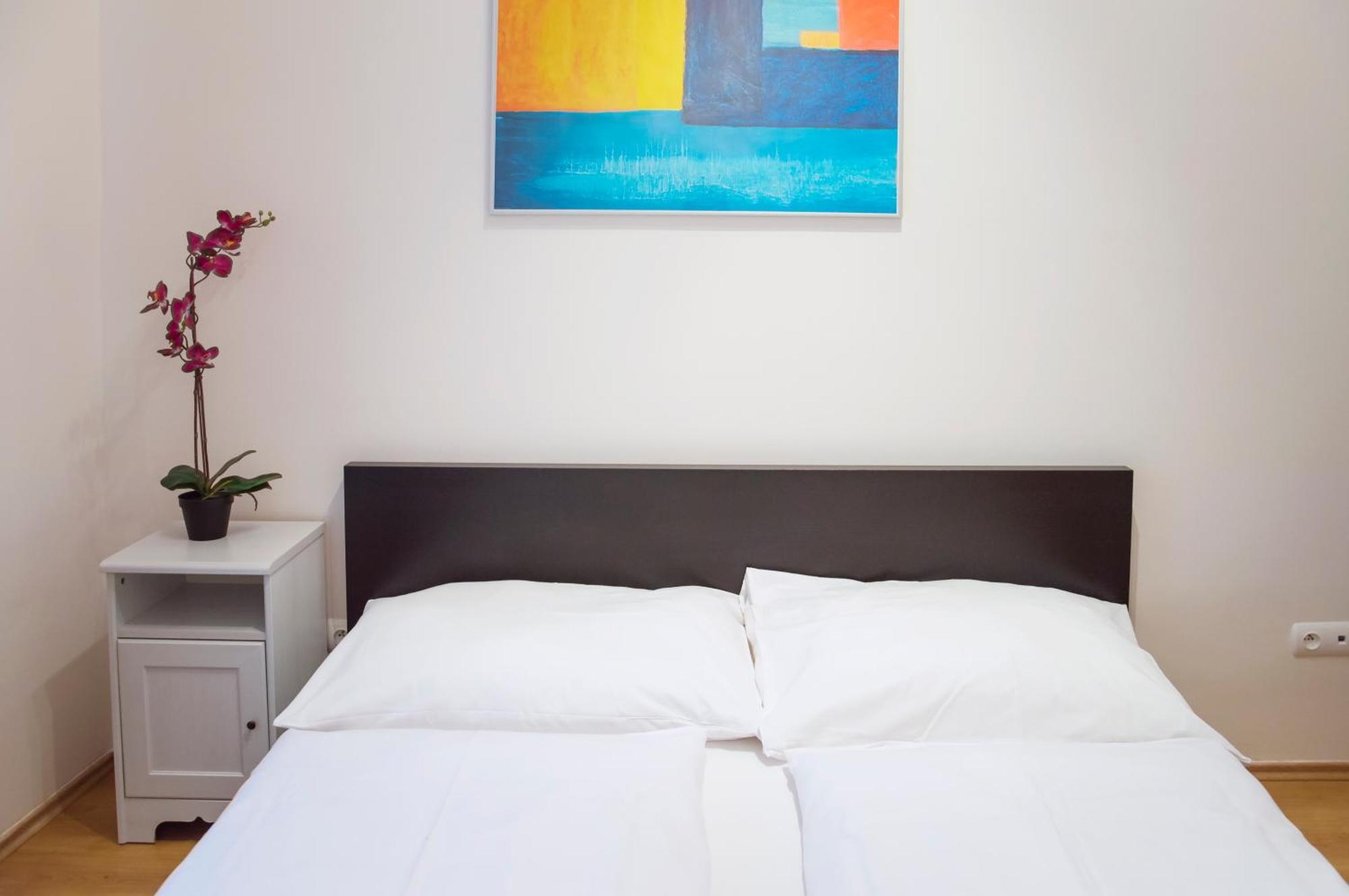 Apartment Opatovicka Affordable *