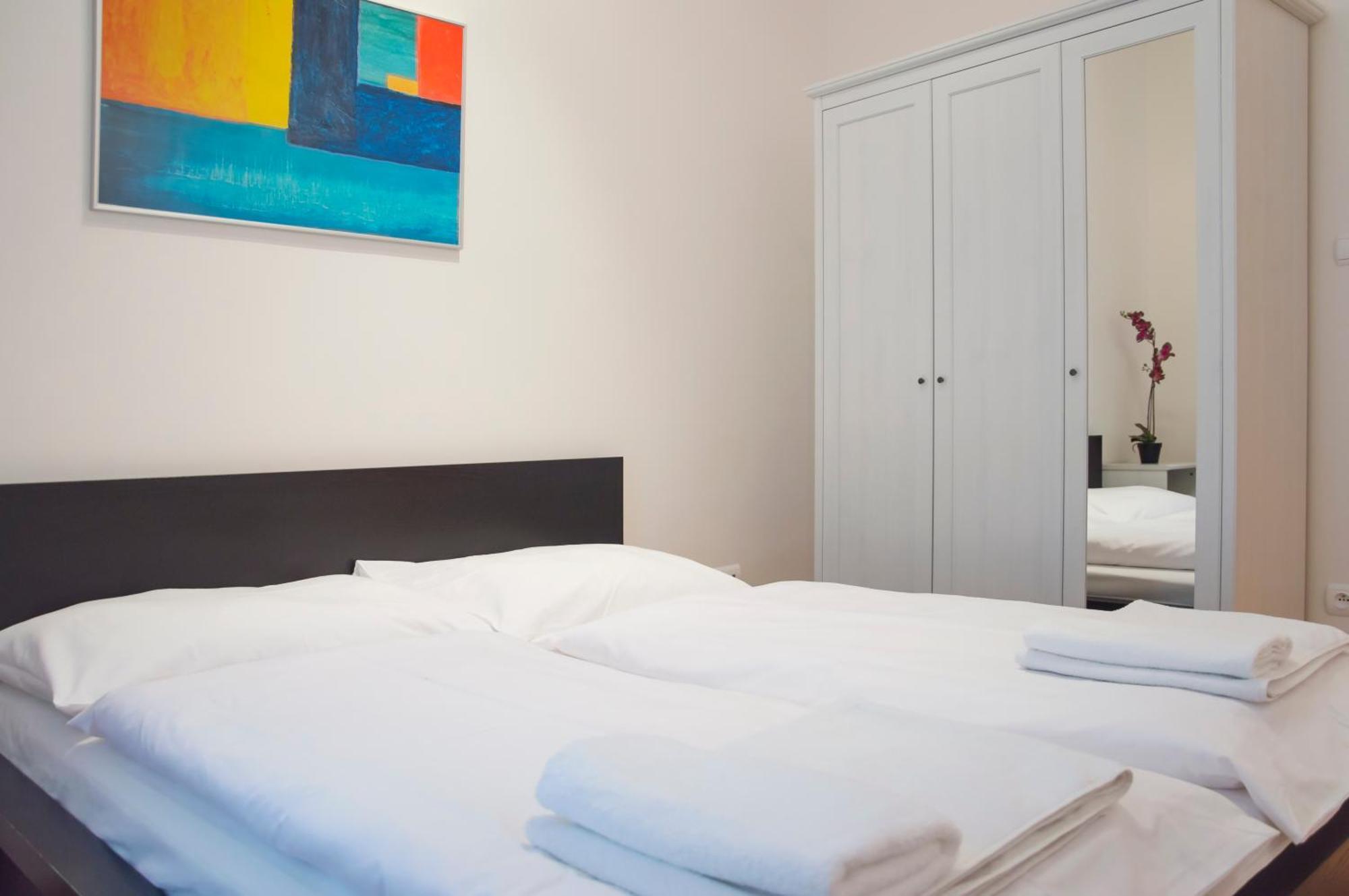 Opatovicka Affordable Apartment *